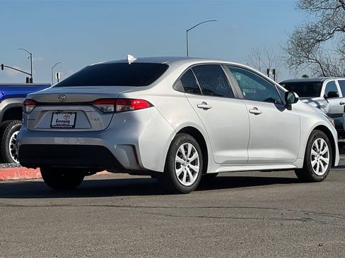 Certified 2025 Toyota Corolla LE image 5