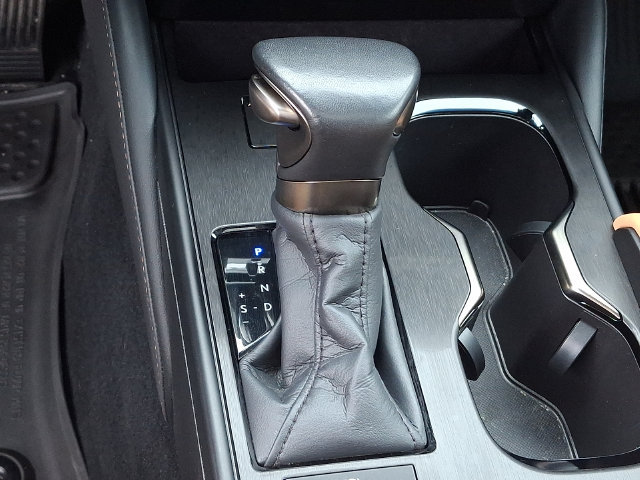 Used 2025 Lexus ES 350 w/ Premium Package FWD image 12