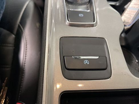 Used 2024 Ford Edge SEL image 32