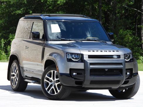 Used 2023 Land Rover Defender 90 X-Dynamic SE AWD/4WD image 18