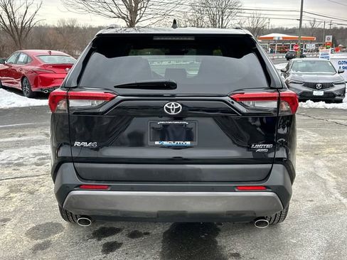 Used 2021 Toyota RAV4 Limited image 3
