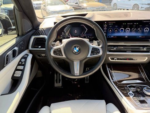 Used 2023 BMW X7 xDrive40i w/ Executive Package AWD/4WD image 29
