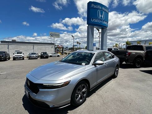 Used 2023 Honda Accord EX image 2