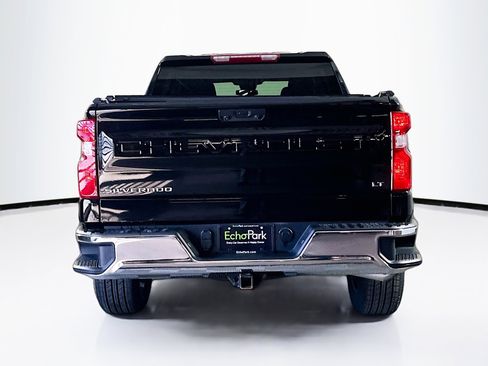 Used 2022 Chevrolet Silverado 1500 LT AWD/4WD image 7