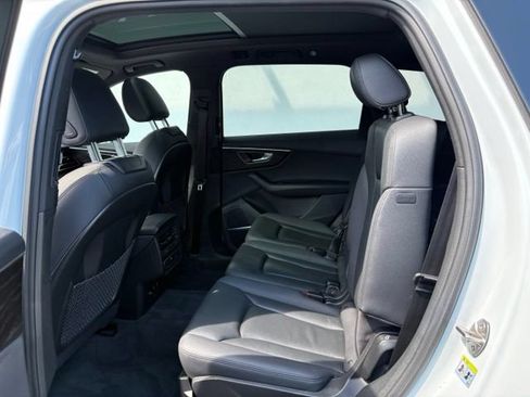 Used 2022 Audi Q7 3.0T Premium Plus AWD/4WD image 11
