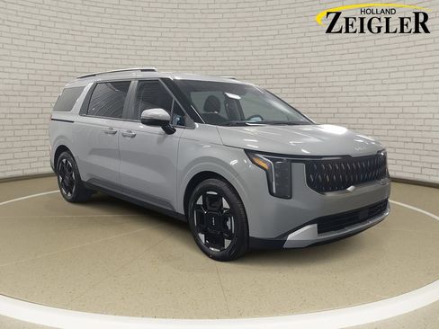 New 2026 Kia Carnival EX image 3