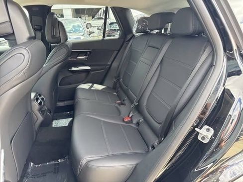 New 2025 Mercedes-Benz GLC 350e 4MATIC image 7