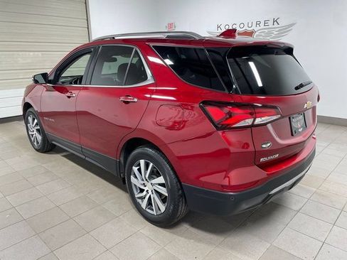 Used 2023 Chevrolet Equinox Premier AWD/4WD image 4