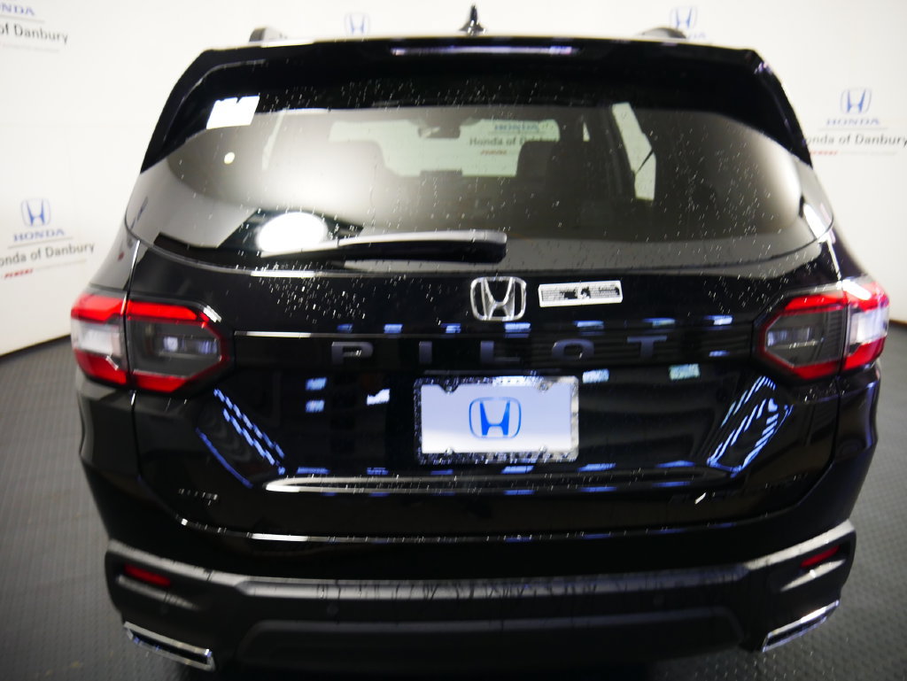 New 2026 Honda Pilot Black Edition image 7