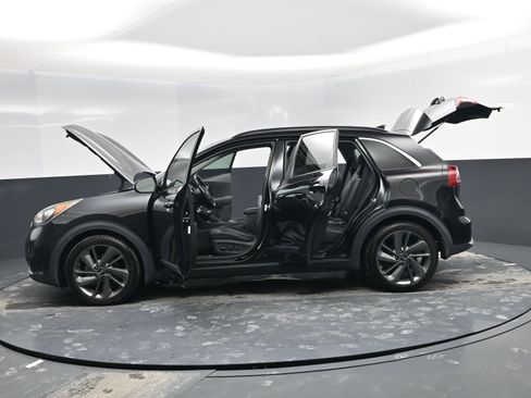 Used 2017 Kia Niro image 10