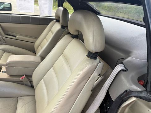 Used 1992 Cadillac Allante FWD image 11