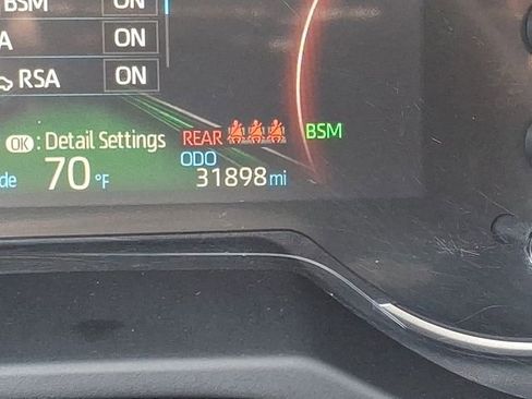 Used 2025 Toyota RAV4 XLE AWD/4WD image 19