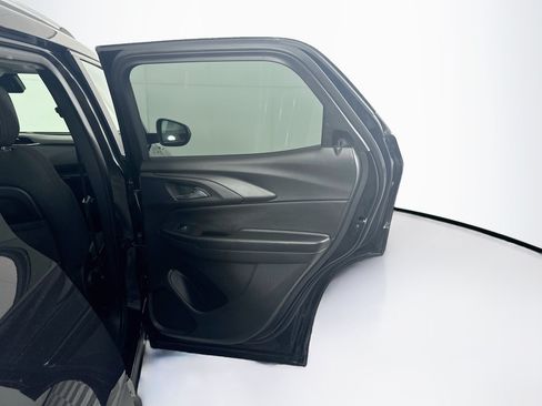 Used 2023 Chevrolet TrailBlazer LT FWD image 28