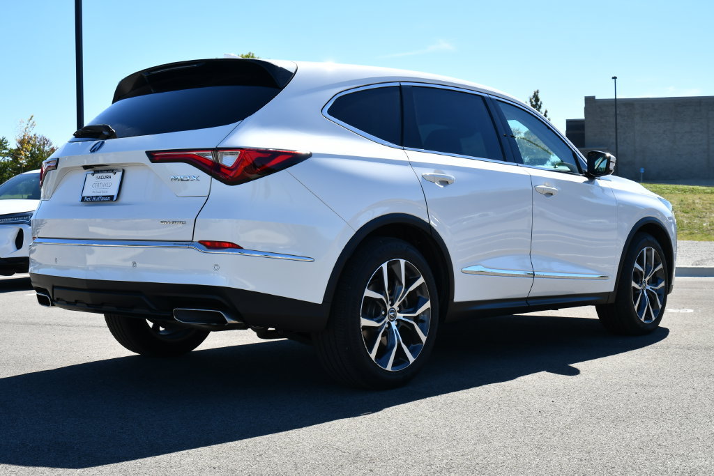 Used 2024 Acura MDX w/ Technology Package AWD/4WD image 10