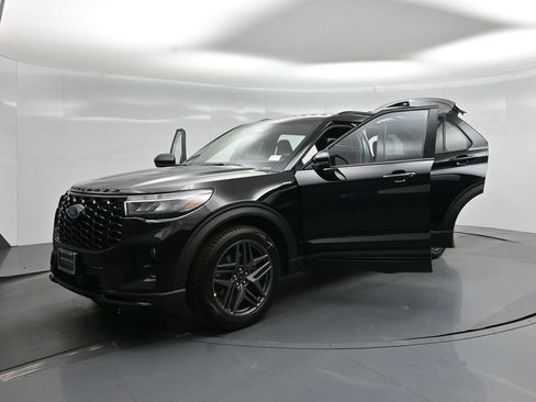 New 2026 Ford Explorer ST-Line RWD image 30