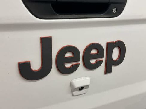 Used 2023 Jeep Gladiator Mojave w/ Trailer Tow Package AWD/4WD image 27