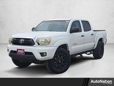 Used 2014 Toyota Tacoma PreRunner w/ SR5 Package image 1