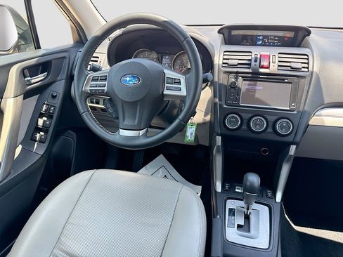 Used 2014 Subaru Forester 2.5i Limited AWD/4WD image 30