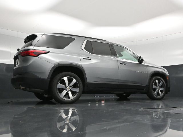 Used 2023 Chevrolet Traverse LT w/ LT Premium Package AWD/4WD image 61