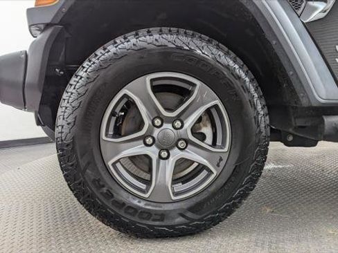 Used 2018 Jeep Wrangler Unlimited Sport S image 30