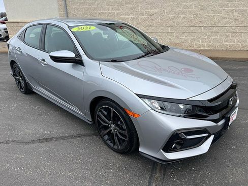 Used 2021 Honda Civic Sport image 2