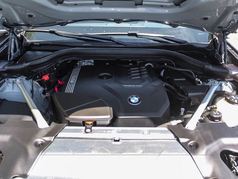 Used 2023 BMW X4 xDrive30i w/ M Sport Package AWD/4WD image 38
