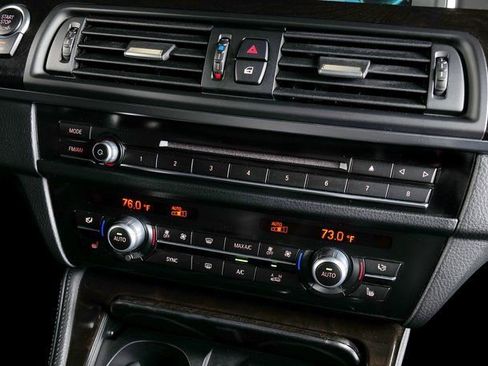 Used 2014 BMW 550i Sedan image 18