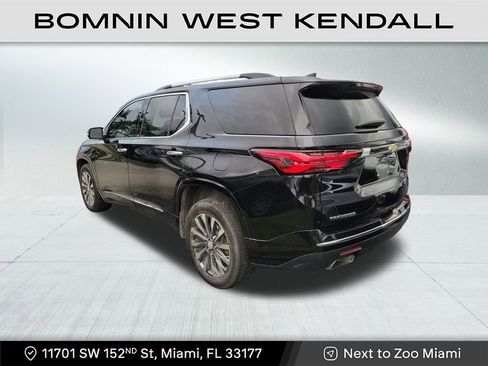 Used 2023 Chevrolet Traverse Premier image 3