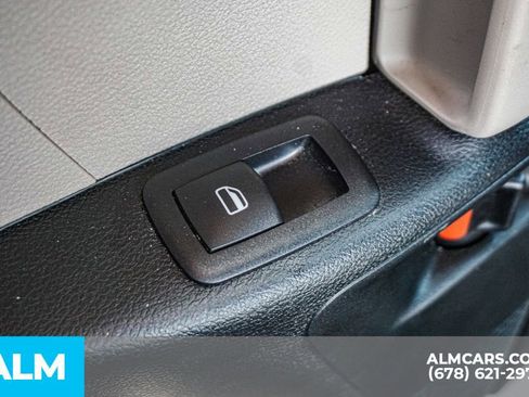 Used 2024 Chrysler Pacifica Touring-L image 35