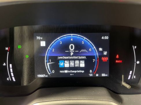 Certified 2024 Toyota Corolla Cross XLE w/ Convenience Package AWD/4WD image 18