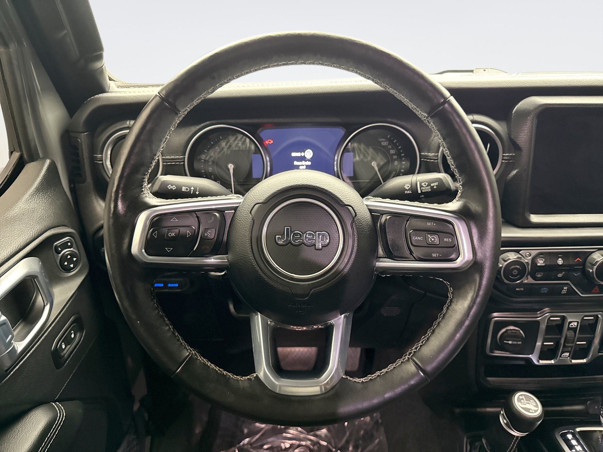Used 2021 Jeep Wrangler Unlimited Sahara w/ Cold Weather Group AWD/4WD image 12