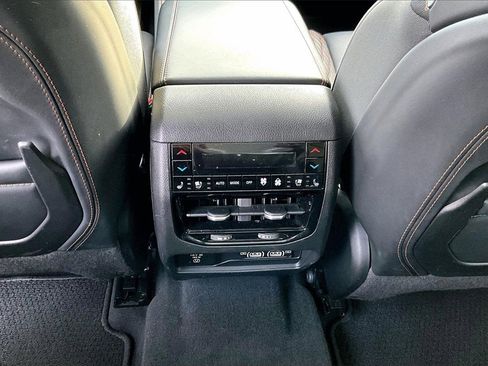 Used 2023 Jeep Grand Cherokee L Summit image 17