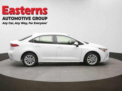 Used 2024 Toyota Corolla LE w/ LE Convenience Package FWD image 44