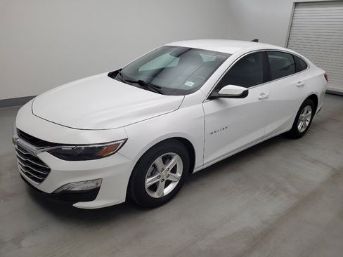 Used 2022 Chevrolet Malibu LS w/ Driver Confidence Package II FWD image 2