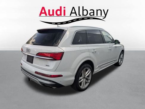 Certified 2025 Audi Q7 3.0T Premium Plus AWD/4WD image 6