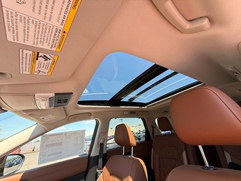 New 2026 Nissan Pathfinder Platinum AWD/4WD image 14