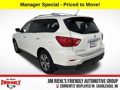 Used 2018 Nissan Pathfinder SV