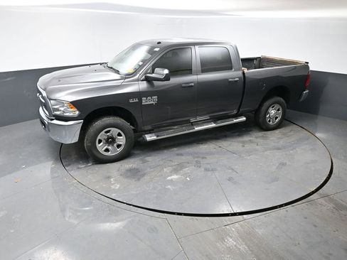 Used 2018 RAM 2500 Tradesman w/ Chrome Appearance Group image 18