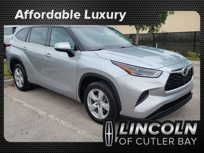 Used 2021 Toyota Highlander L