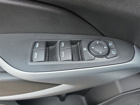 Used 2024 Chevrolet Trax LS w/ LS Convenience Package image 27