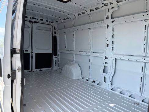 New 2026 RAM ProMaster 3500 w/ Convenience Group FWD image 31
