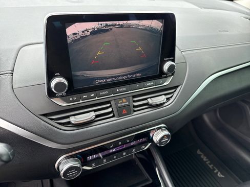 Used 2020 Nissan Altima 2.5 SV image 19