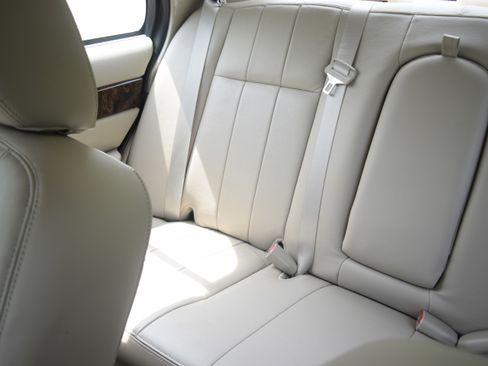 Used 2011 Mercury Grand Marquis LS RWD image 13