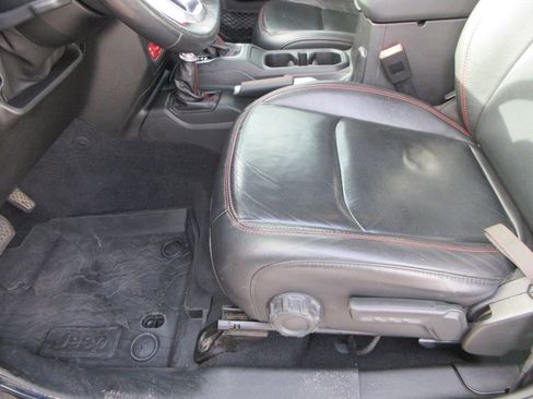 Used 2019 Jeep Wrangler Unlimited Rubicon image 23