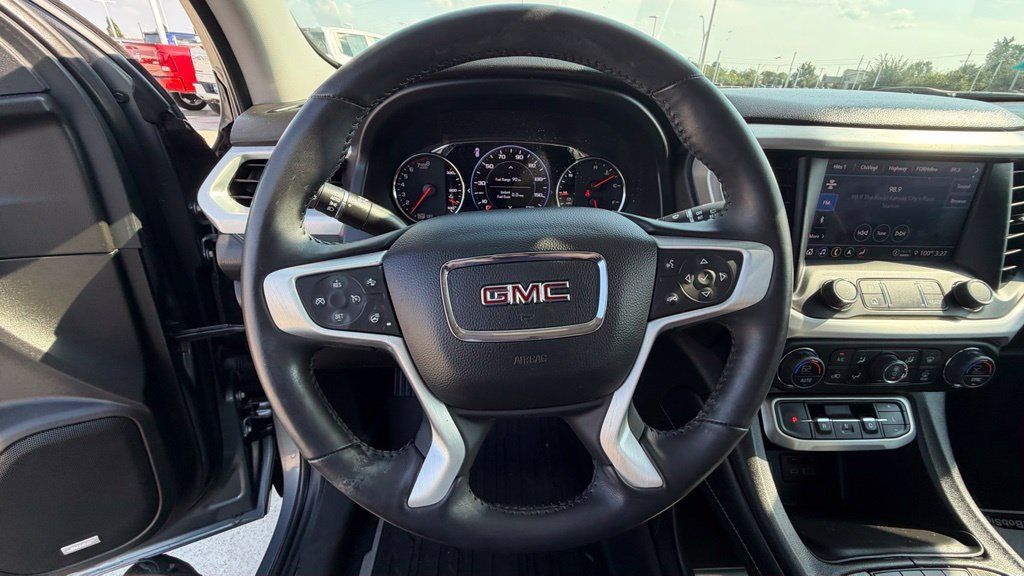 Used 2022 GMC Acadia SLT w/ Technology Package FWD image 13