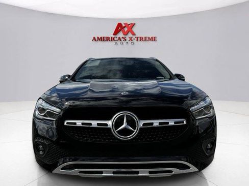 Used 2021 Mercedes-Benz GLA 250 4MATIC w/ Premium Package image 9