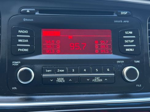 Used 2016 Kia Optima Hybrid image 25