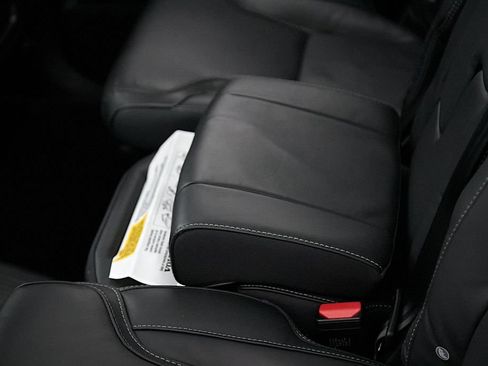 Certified 2023 Volvo XC90 T8 Ultimate w/ Protection Package Premier AWD/4WD image 24