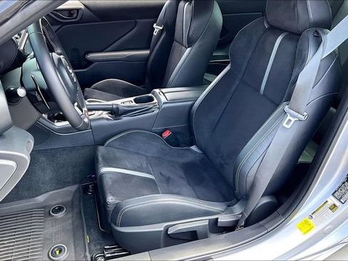 Used 2022 Toyota GR86 Premium w/ ALL Weather Mat Package (TMS) RWD image 18