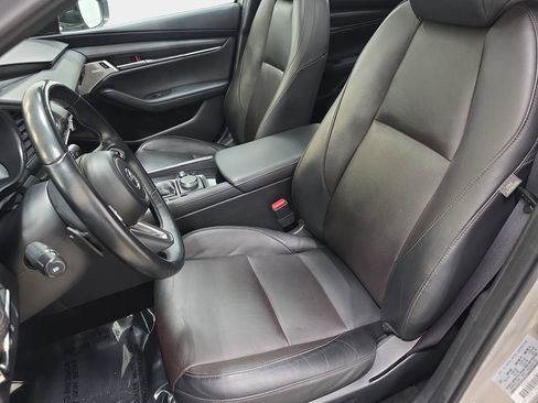 Used 2023 MAZDA MAZDA3 Hatchback w/Premium Plus Pkg image 13